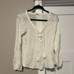 Hollister Cream Long Sleeve Relaxed Blouse